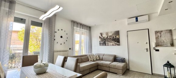 4 rooms Apartment in Ponsacco, Italy No. 37873 4