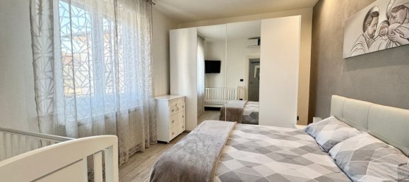 4 rooms Apartment in Ponsacco, Italy No. 37873 13