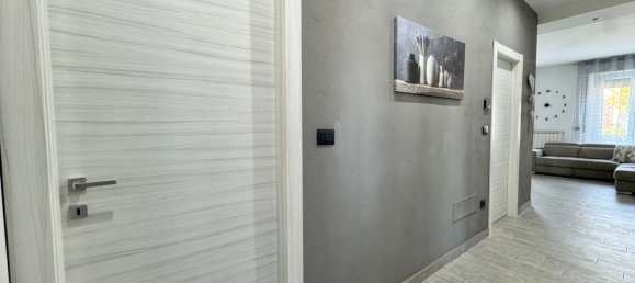 4 rooms Apartment in Ponsacco, Italy No. 37873 21