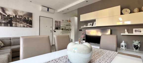 4 rooms Apartment in Ponsacco, Italy No. 37873 3