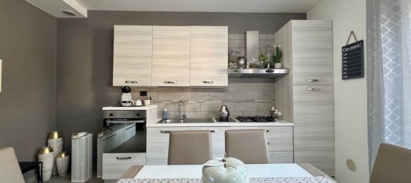 4 rooms Apartment in Ponsacco, Italy No. 37873 29