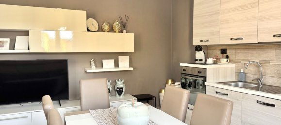 4 rooms Apartment in Ponsacco, Italy No. 37873 31