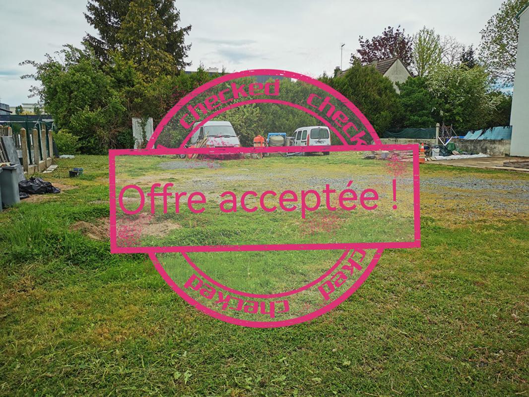 598m² Land in Bellerive-sur-Allier, France No. 193502