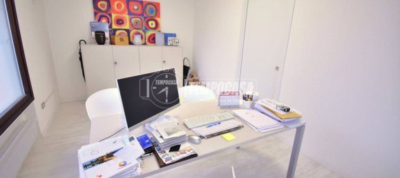 3غرفة عقار تجاري في Jesolo, Italy رقم 285049 4