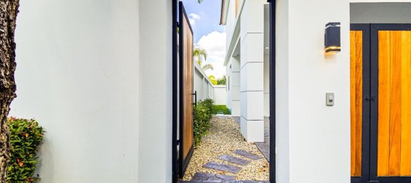 4 bedrooms House in Chiang Mai, Thailand No. 27005 8