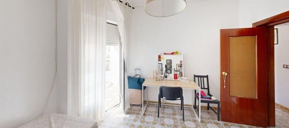 Apartamento de 3 dormitorios en Jaén, Spain No. 136037 26