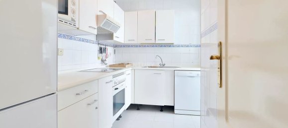 3 bedrooms Penthouse in Marbella, Spain No. 93104 3