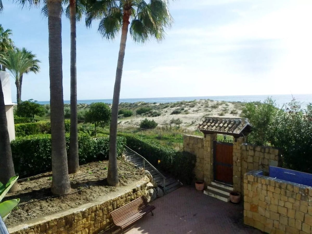 3 bedrooms Penthouse in Marbella, Spain No. 93104