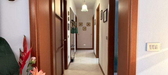 8 rooms Duplex in Mogliano Veneto, Italy No. 281154 10