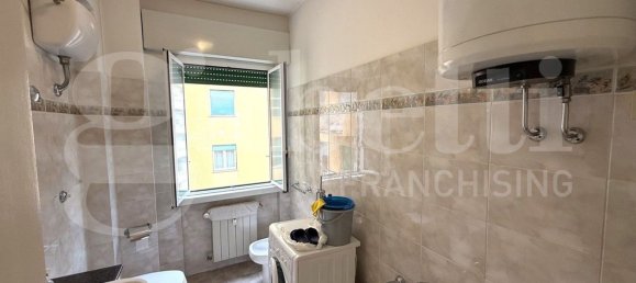 4 rooms Apartment in Rome, Italy No. 276664 23