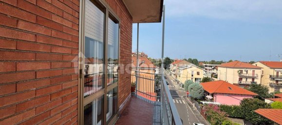 Apartamento de 2 dormitorios en Cinisello Balsamo, Italy No. 352196 29