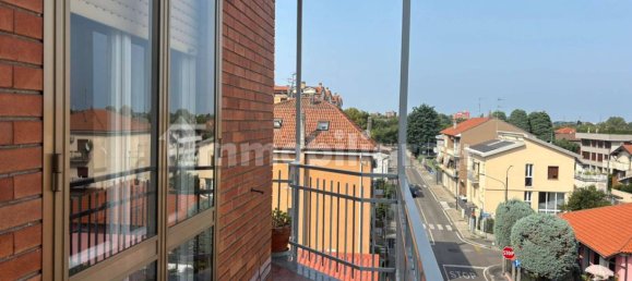 Apartamento de 2 dormitorios en Cinisello Balsamo, Italy No. 352196 24