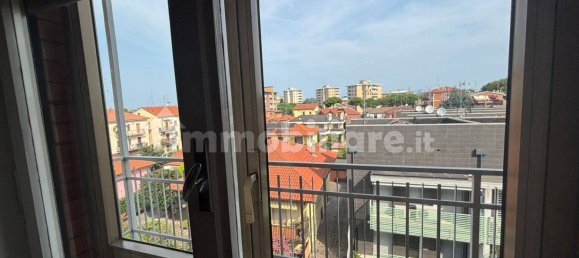Apartamento de 2 dormitorios en Cinisello Balsamo, Italy No. 352196 17