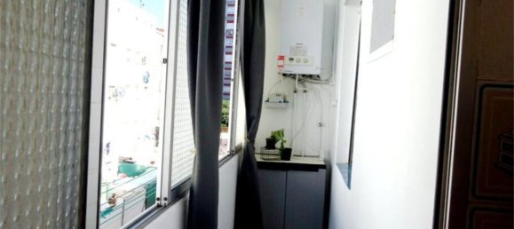 2 bedrooms Apartment in Zaragoza, Spain No. 191501 4