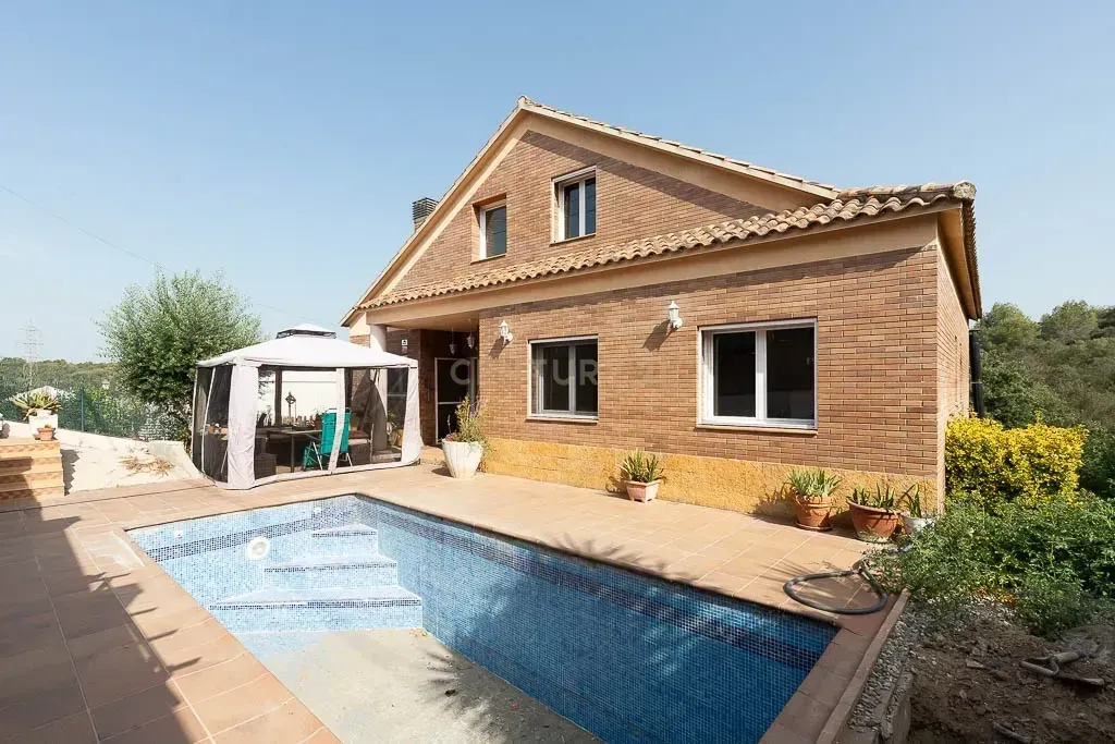 4 Schlafzimmer Haus in Barcelona, Spain, Nr. 157192