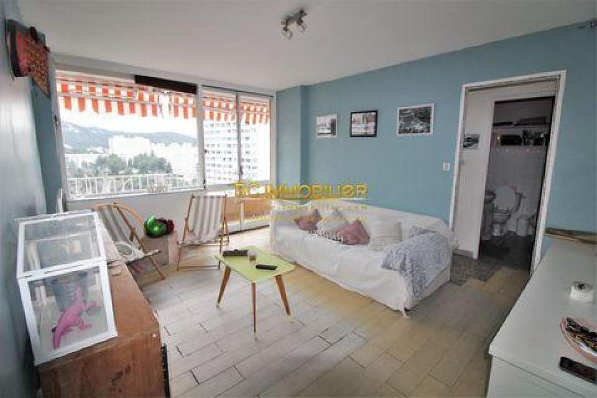 Студия в кондо  в Марсель, Франция № 4144