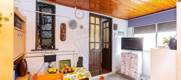 3 bedrooms House in Porto, Portugal No. 27369 11