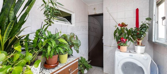 3 bedrooms House in Porto, Portugal No. 27369 14