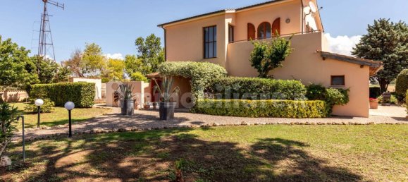 3 غرف نوم فيلا في Tarquinia, Italy رقم 258582 3