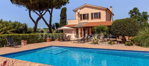 3 غرف نوم فيلا في Tarquinia, Italy رقم 258582 11