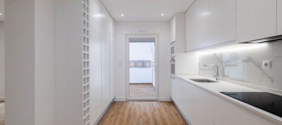 4 bedrooms House in Lisbon, Portugal No. 54468 17