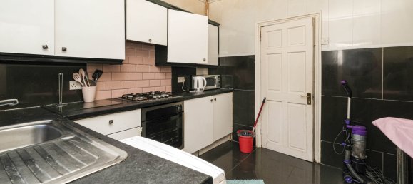  House in Liverpool, United Kingdom No. 2091 4