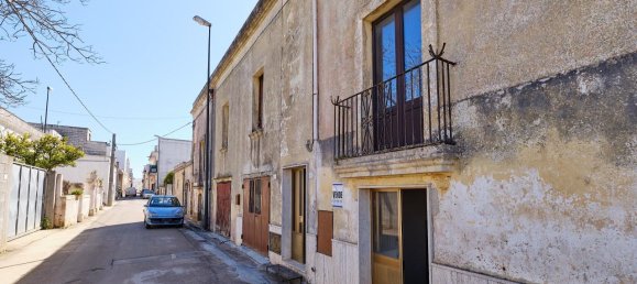 4 rooms House in Ruffano, Italy No. 238171 16