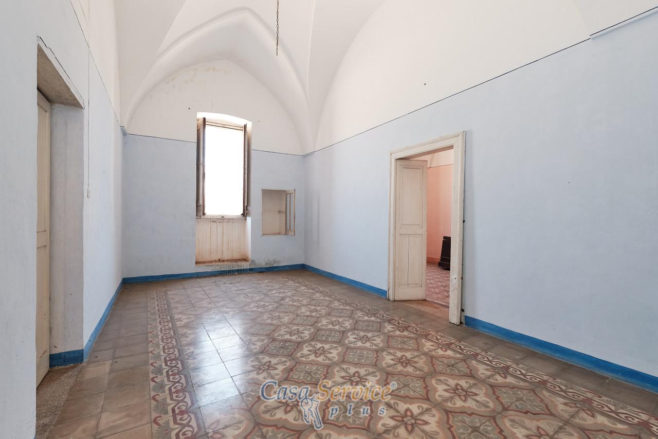 4 rooms House in Ruffano, Italy No. 238171