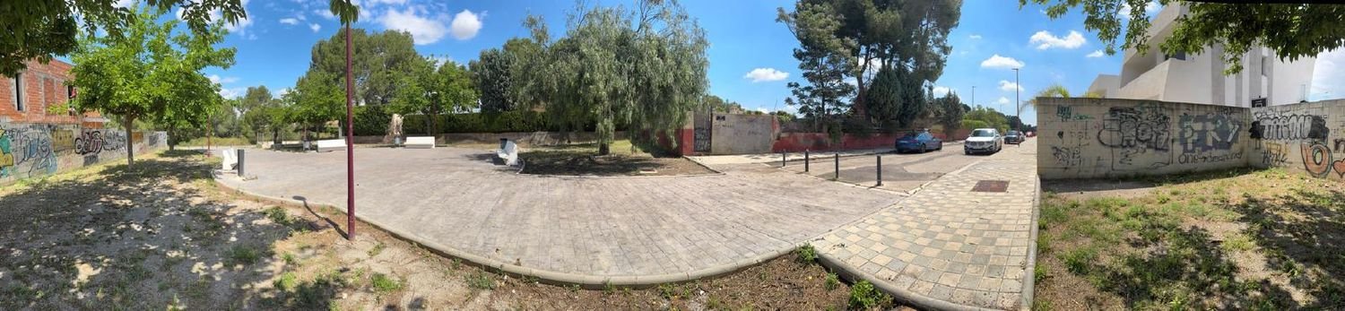  Land in La Pobla de Vallbona, Spain No. 178925