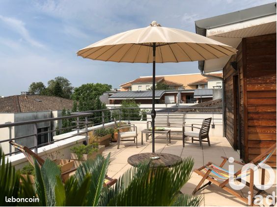 5 bedrooms Villa in Le Bouscat, France No. 294671