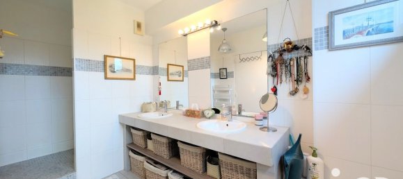 5 bedrooms Villa in Le Bouscat, France No. 294671 13