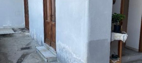 Квартира с 2 комнатами в Теверола, Италия № 231235 5