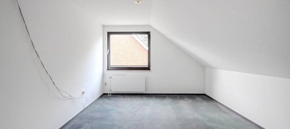 Casa de 6 habitaciónes en Krefeld, Germany No. 49022 27