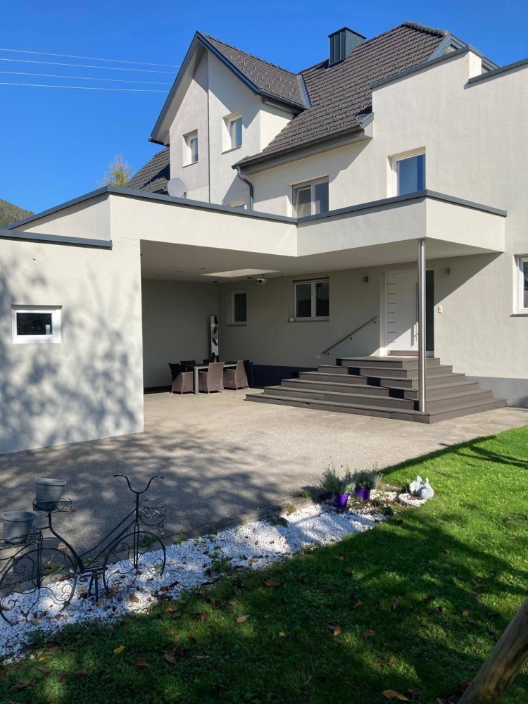 Дом с 5 спальнями в Фризах, Австрия № 37034