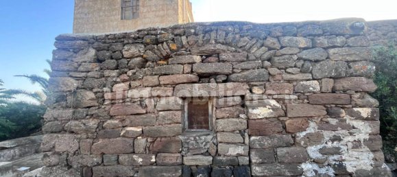 3 Schlafzimmer Haus in Pantelleria, Italy, Nr. 282002 12