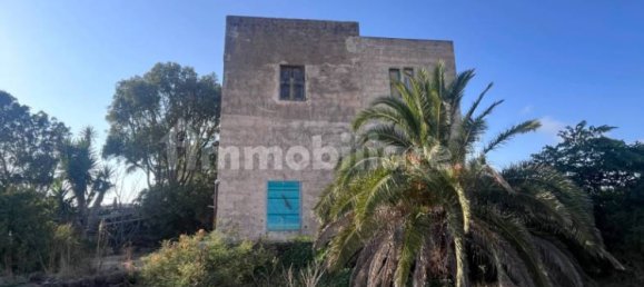 3 Schlafzimmer Haus in Pantelleria, Italy, Nr. 282002 3