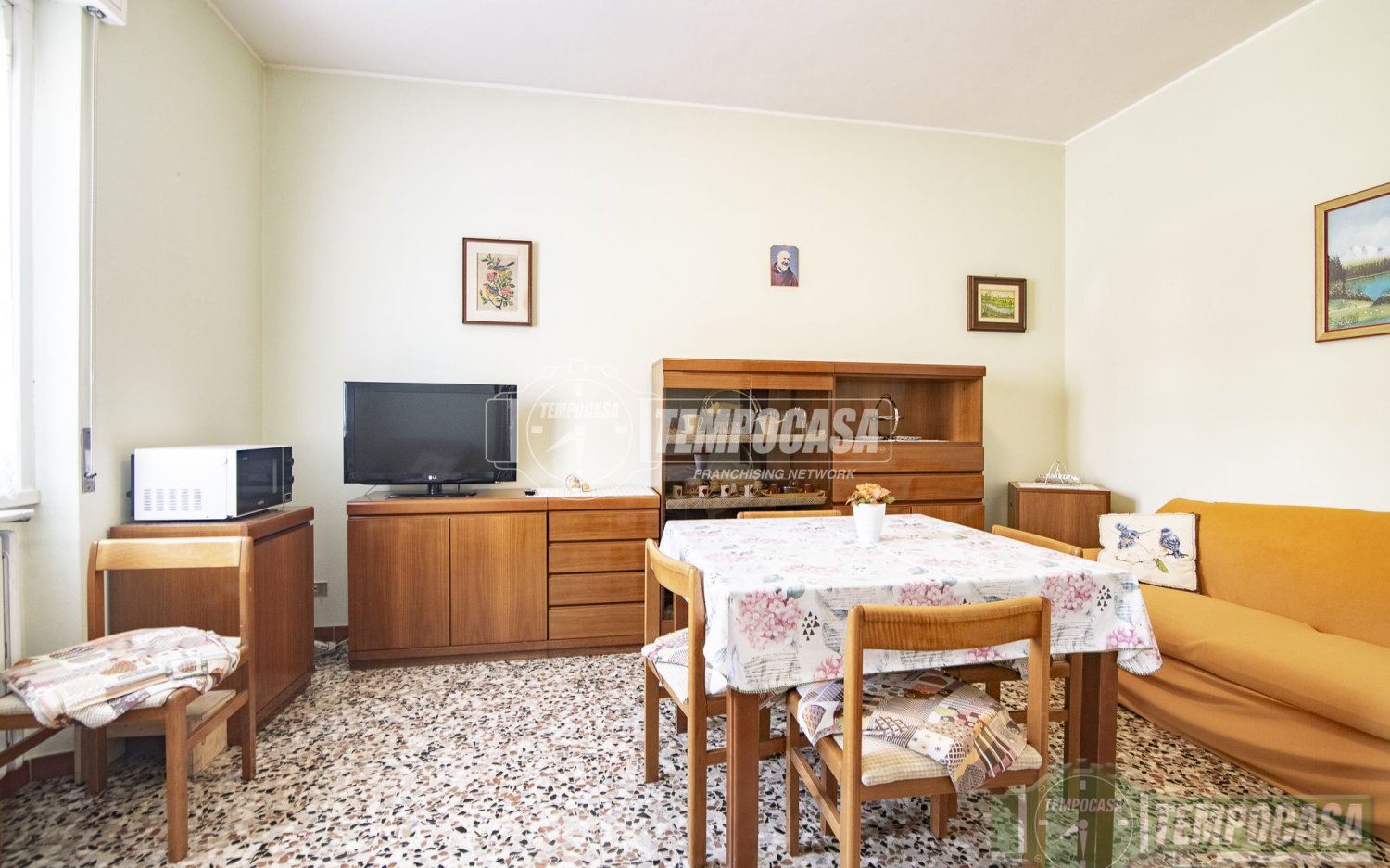 Apartamento T2 em Senago, Italy N.º 347082