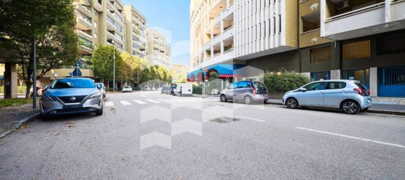 2 bedrooms Apartment in Milan, Italy No. 245576 24