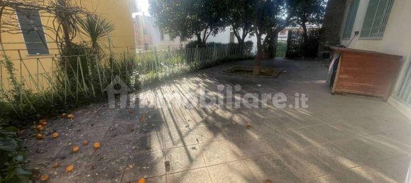 Apartamento de 2 dormitorios en Genoa, Italy No. 195279 13