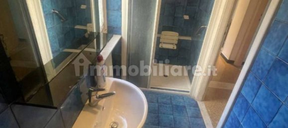 Apartamento de 2 dormitorios en Genoa, Italy No. 195279 5