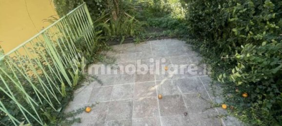 Apartamento de 2 dormitorios en Genoa, Italy No. 195279 14