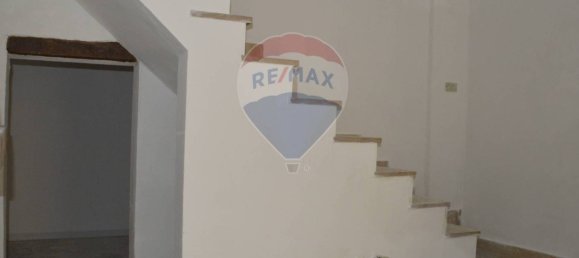 Квартира с 1 спальней в Пенне, Италия № 296140 2