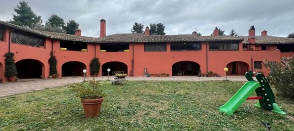 6 Schlafzimmer Haus in Osimo, Italy, Nr. 350100 18