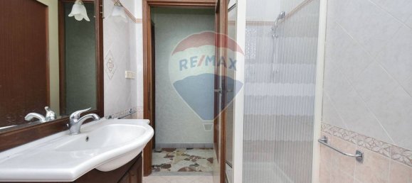Apartamento T3 em Aci Catena, Italy N.º 279748 24