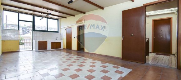 Apartamento T3 em Aci Catena, Italy N.º 279748 32