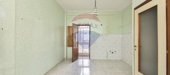 Apartamento T3 em Aci Catena, Italy N.º 279748 19