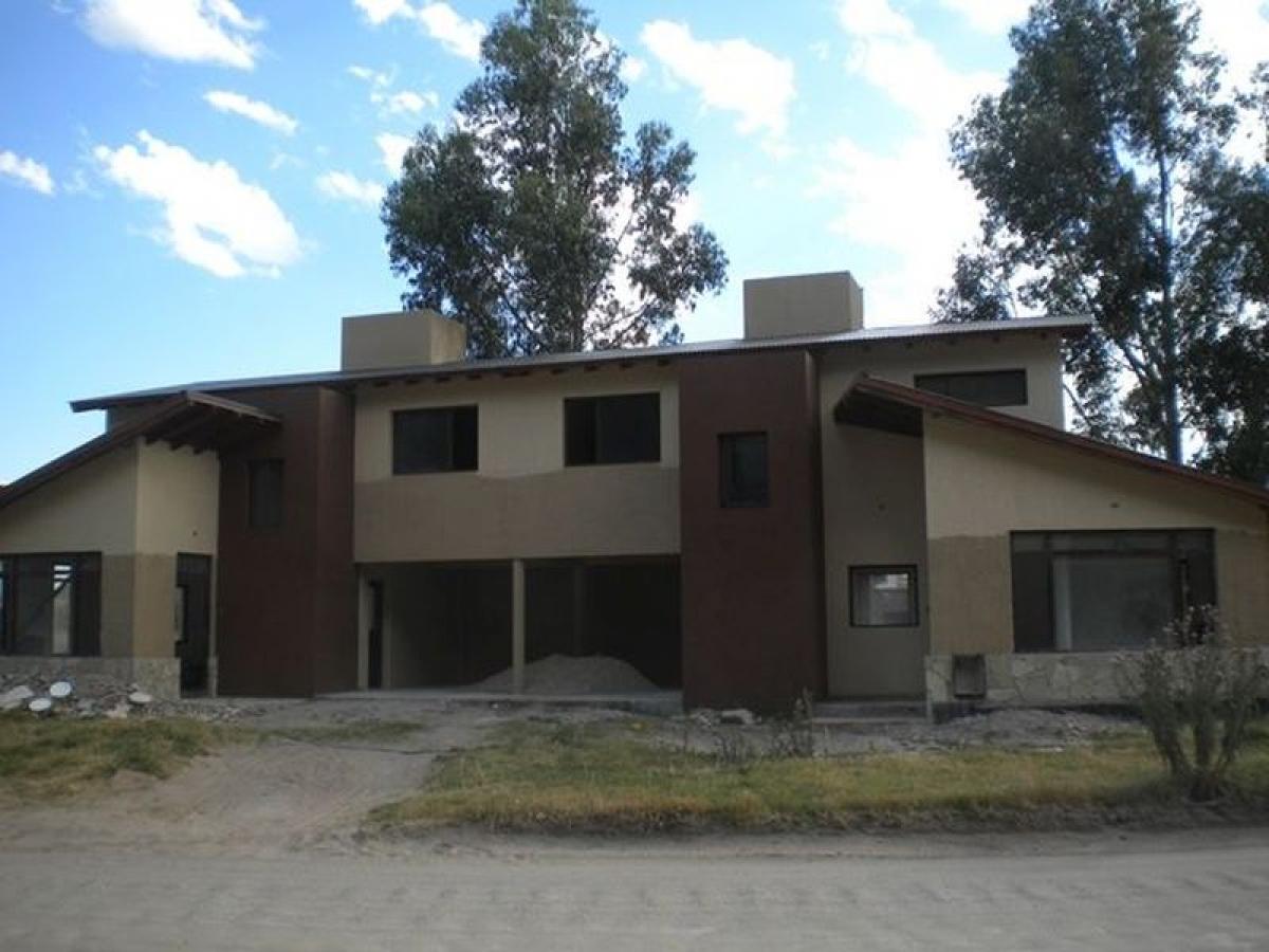 2 bedrooms House in Mar del Plata, Argentina No. 89139