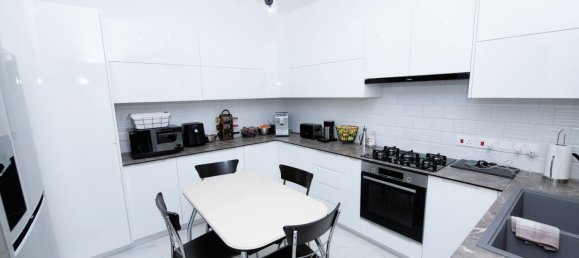 3 bedrooms Villa in Tala, Cyprus No. 22819 10