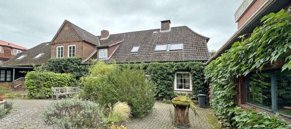 10-Zimmer Haus in Stormarn, Germany, Nr. 45028 2