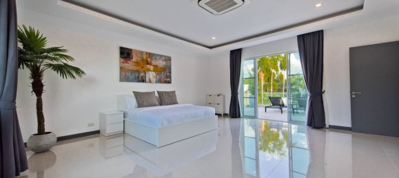 5 bedrooms Cafe / restaurant in Pattaya, Thailand No. 5108 25